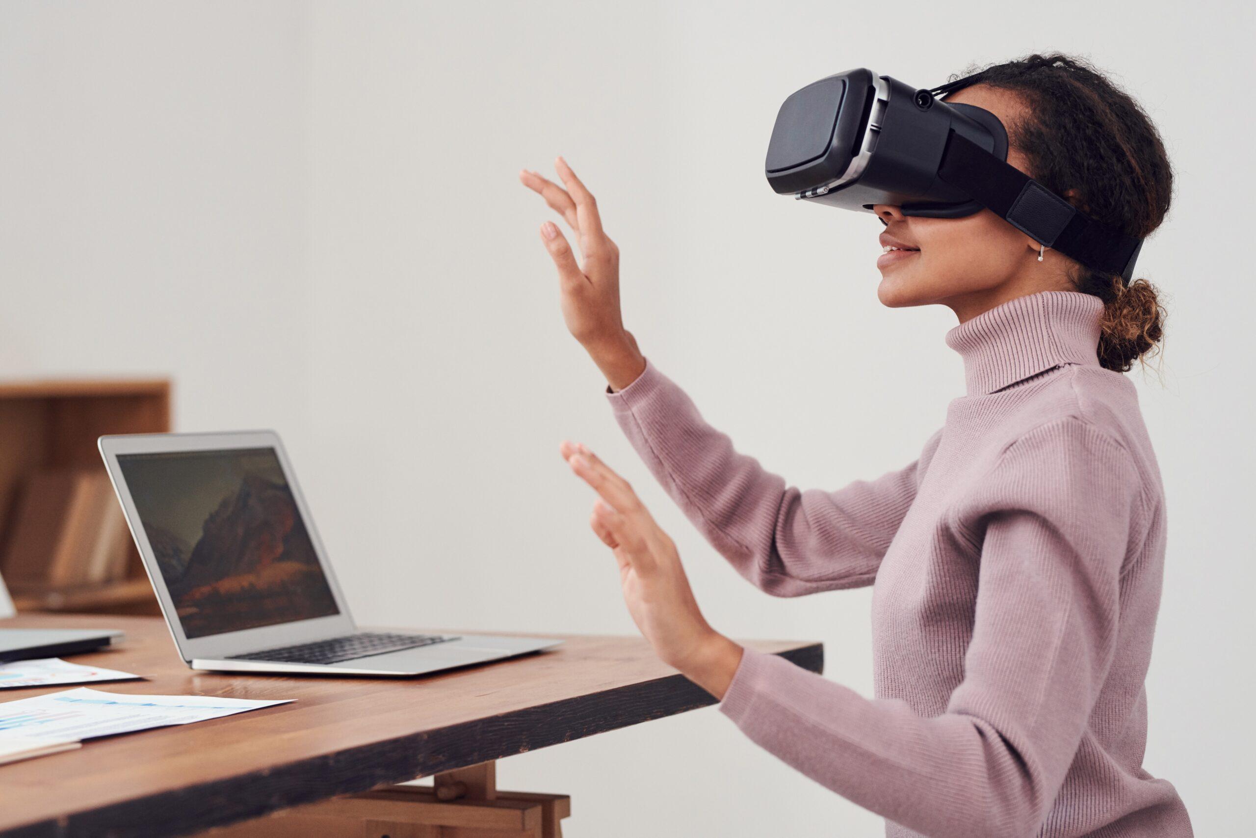 Come utilizzare la VR e AR per creare esperienze di marketing immersivo